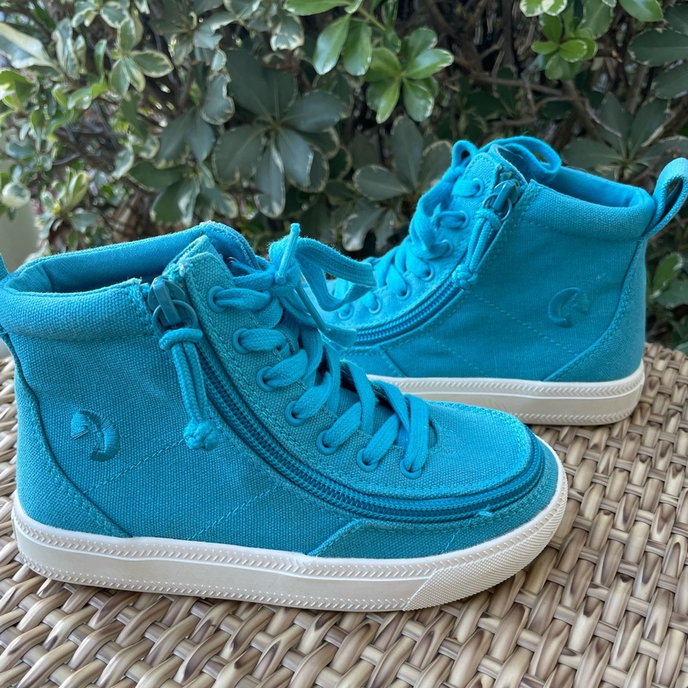 🆕Brand New Kids Teal Billy Footwear size 12